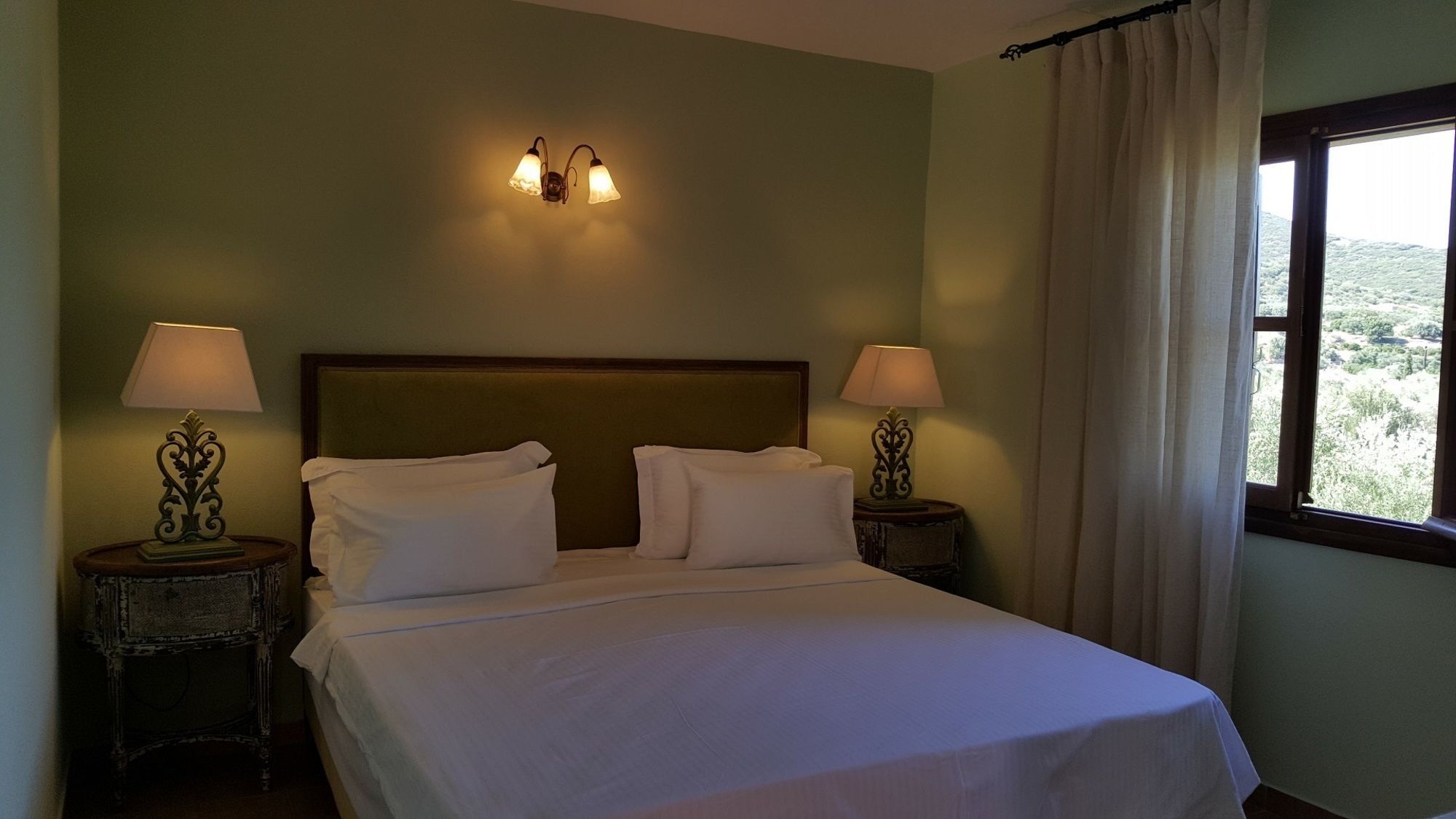 Liotrivi Historical Mansion And Boutique Hotel モネンバシア エクステリア 写真